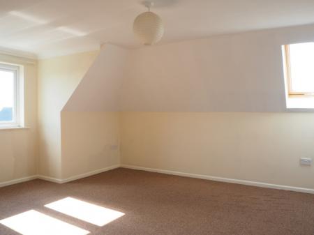 1 bedroom Flat to let in Station Road, New Milton, BH25