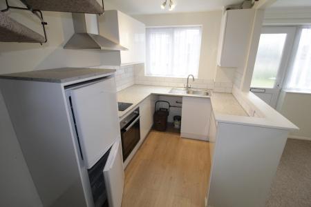 1 bedroom Terraced House to let in Comet Way, Christchurch, BH23