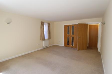 2 bedroom Flat to let in Crabton Close Road, Boscombe, Bournemouth, BH5