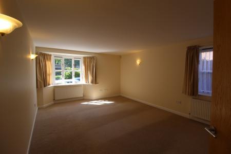 2 bedroom Flat to let in Crabton Close Road, Boscombe, Bournemouth, BH5