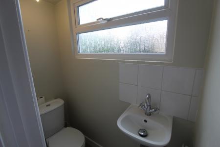 3 bedroom Terraced House to let in St Georges Close, Highcliffe, BH23