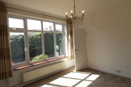 3 bedroom Detached house to let in Mudeford, Christchurch, BH23