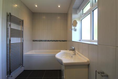 3 bedroom Detached house to let in Mudeford, Christchurch, BH23