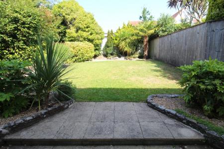 3 bedroom Detached house to let in Mudeford, Christchurch, BH23