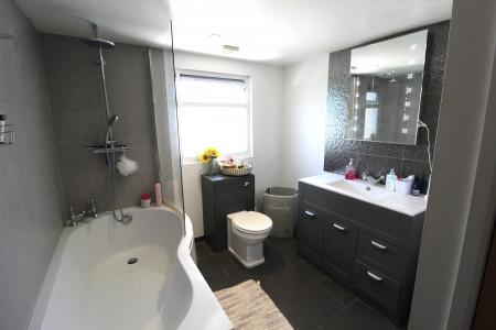 4 bedroom Detached house to let in The Grove, West Christchurch, Christchurch, BH23