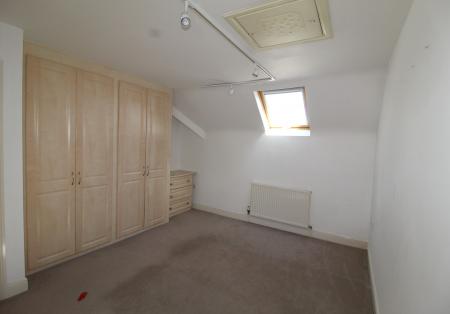 2 bedroom Flat to let in Salisbury Road, Burton, BH23