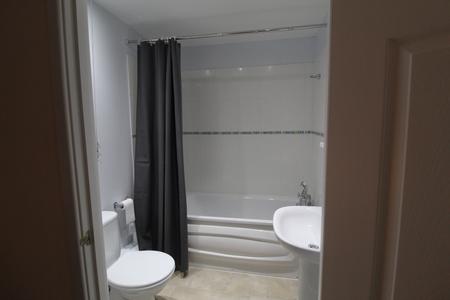 2 bedroom Flat to let in Newlands Road, Christchurch, BH23