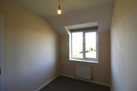 2 bedroom Flat to let in Newlands Road, Christchurch, BH23