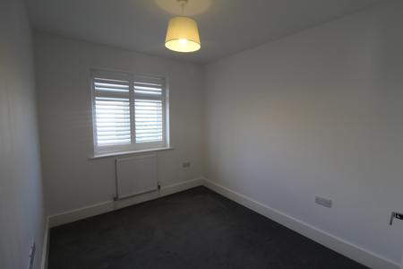 3 bedroom Detached house to let in Grove Gardens, West Christchurch, Christchurch, BH23