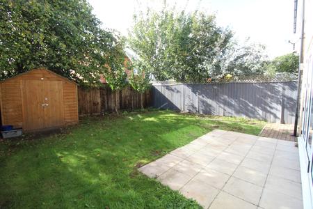 3 bedroom Detached house to let in Grove Gardens, West Christchurch, Christchurch, BH23