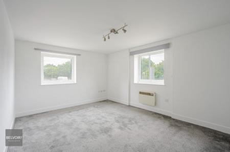 2 bedroom Flat for sale in De Grey Road, Highwoods, Colchester, CO4