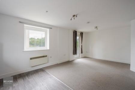 2 bedroom Flat for sale in De Grey Road, Highwoods, Colchester, CO4