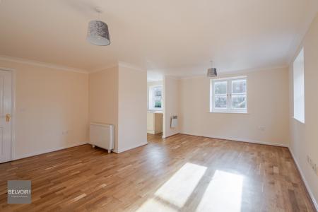2 bedroom Flat for sale in Albany Gardens, Hythe, Colchester, CO2