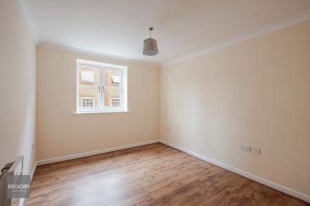 2 bedroom Flat for sale in Albany Gardens, Hythe, Colchester, CO2
