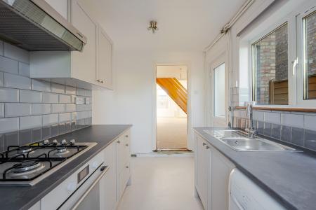 2 bedroom End of terrace house for sale in Nayland Road, Colchester, CO4