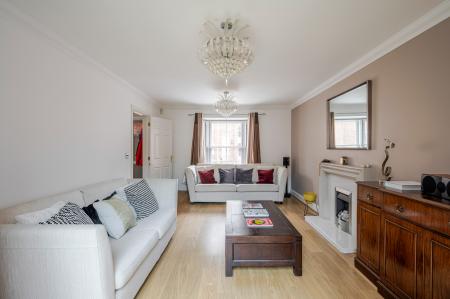 6 bedroom Terraced House for sale in Parkside Quarter, Colchester Town Centre, Colchester, CO1