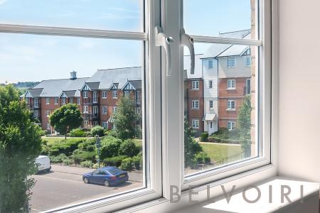 2 bedroom Flat for sale in Propelair Way, Colchester, CO4