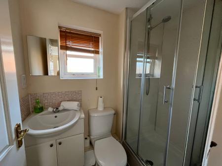 5 bedroom Semi-detached house to let in Hatcher Crescent, Hythe Quay, Colchester, CO2