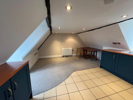 1 bedroom Flat to let in Culver Street East, Colchester, CO1