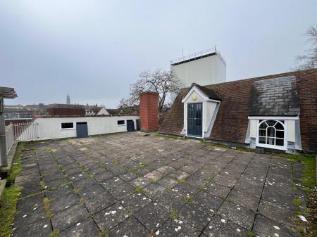 1 bedroom Flat to let in Culver Street East, Colchester, CO1