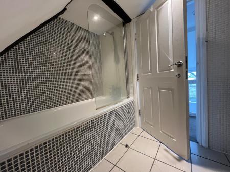 1 bedroom Flat to let in Culver Street East, Colchester, CO1