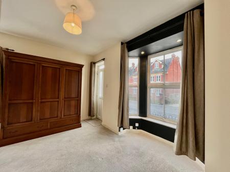 1 bedroom Studio flat to let in Mersea Road, Colchester, CO2