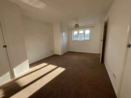 2 bedroom Terraced House to let in Elmwood Avenue, Colchester, CO2