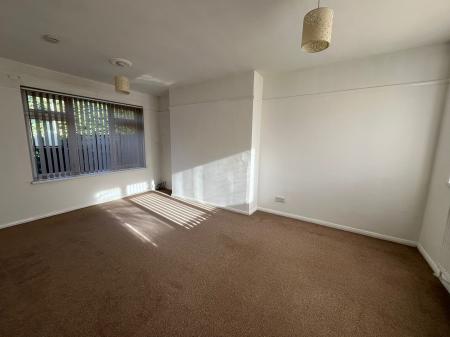 2 bedroom Terraced House to let in Elmwood Avenue, Colchester, CO2