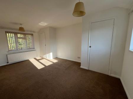 2 bedroom Terraced House to let in Elmwood Avenue, Colchester, CO2