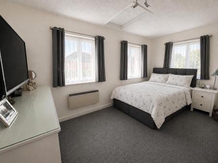 1 bedroom Terraced House to let in Grassmere, Highwoods, Colchester, CO4
