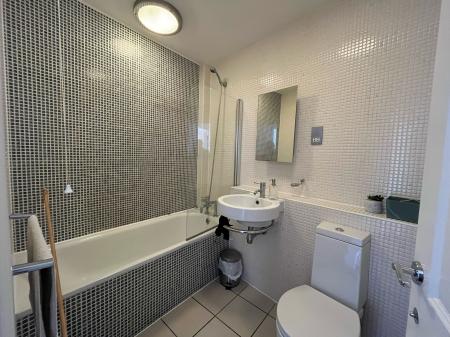 1 bedroom Flat to let in Culver Street East, Colchester Town Centre, Colchester, CO1