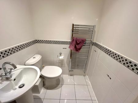 3 bedroom Flat to let in St. Mary's Field, Colchester, CO3