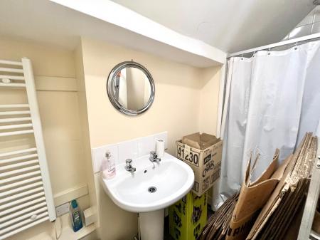 2 bedroom Flat to let in East Hill, Colchester, CO1