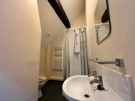 2 bedroom Flat to let in East Hill, Colchester, CO1