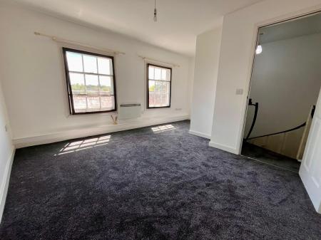2 bedroom Flat to let in East Hill, Colchester, CO1
