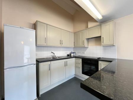 2 bedroom Flat to let in East Hill, Colchester, CO1
