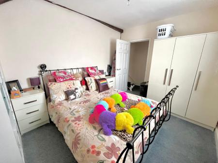 2 bedroom Flat to let in East Hill, Colchester, CO1