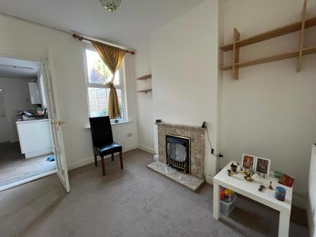 2 bedroom Semi-detached house to let in Bergholt Road, Colchester, CO4