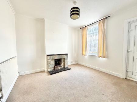 2 bedroom Semi-detached house to let in Bergholt Road, Colchester, CO4