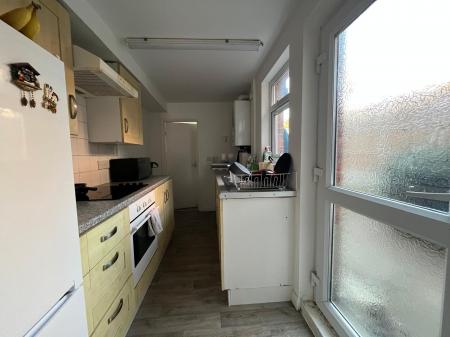 2 bedroom Semi-detached house to let in Bergholt Road, Colchester, CO4