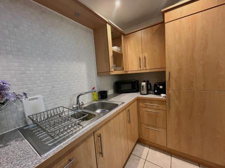 2 bedroom Maisonette to let in Garland Road, Colchester, CO2