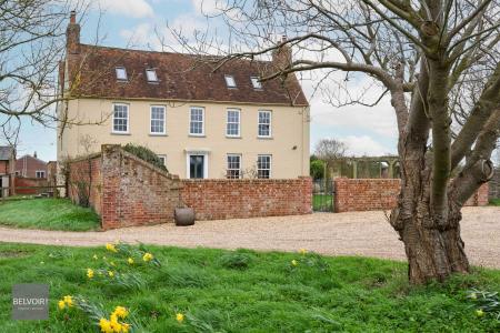 6 bedroom Detached house to let in Blue Gates Farmhouse, Alresford, CO7