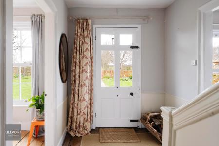 6 bedroom Detached house to let in Blue Gates Farmhouse, Alresford, CO7