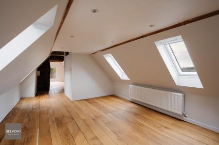 6 bedroom Detached house to let in Blue Gates Farmhouse, Alresford, CO7