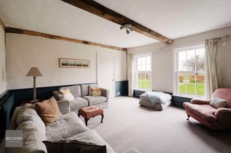 6 bedroom Detached house to let in Blue Gates Farmhouse, Alresford, CO7