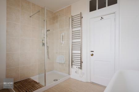 6 bedroom Detached house to let in Blue Gates Farmhouse, Alresford, CO7