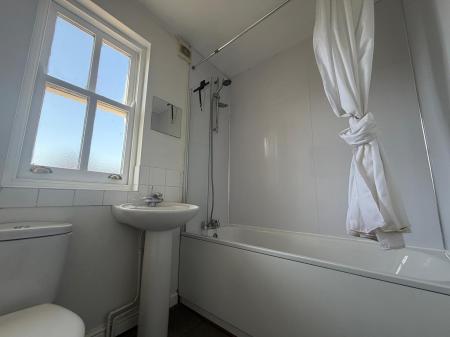 1 bedroom Flat to let in Regent Street, Rowhedge, CO5