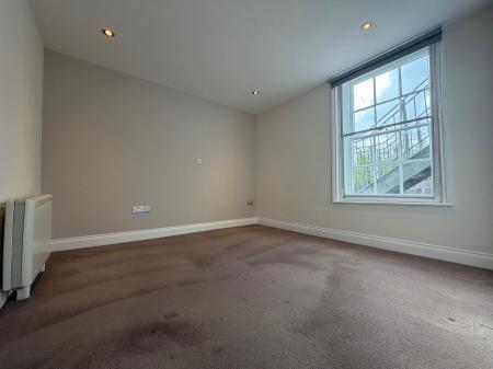 2 bedroom Flat to let in Queen Street, Colchester, CO1