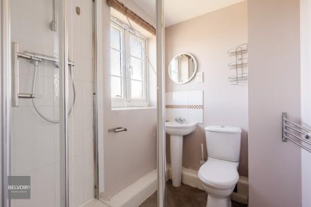 2 bedroom Flat for sale in Hawkins Road, Hythe, Colchester, CO2