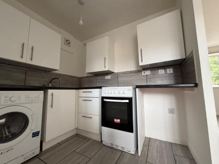 1 bedroom Ground floor maisonette to let in Chinook, Highwoods, Colchester, CO4
